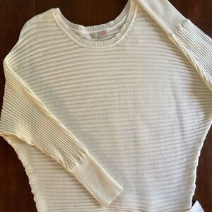 GB Dillard Ladies Pull Over Winter White Sweater. Size L